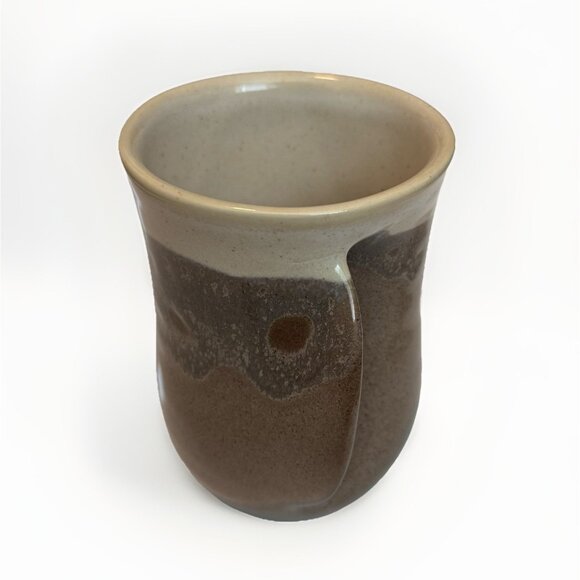 Stoneware Hand Warming Mug 14 oz Desert Sand Clay In Motion Neher 2022 Left Hand - Picture 7 of 16